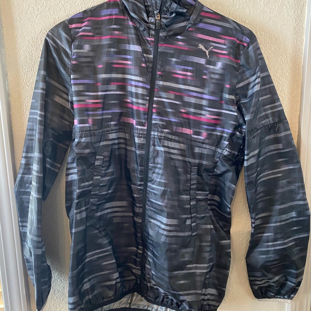 Puma size Small never worn wind jacket